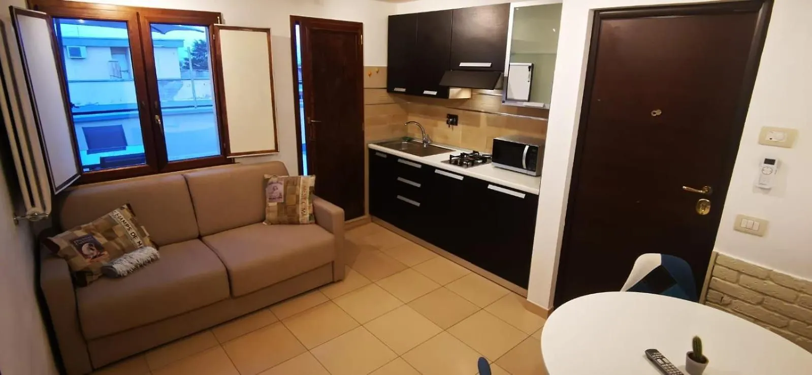 Cosy Penthouse Loft With View Apartment Rome