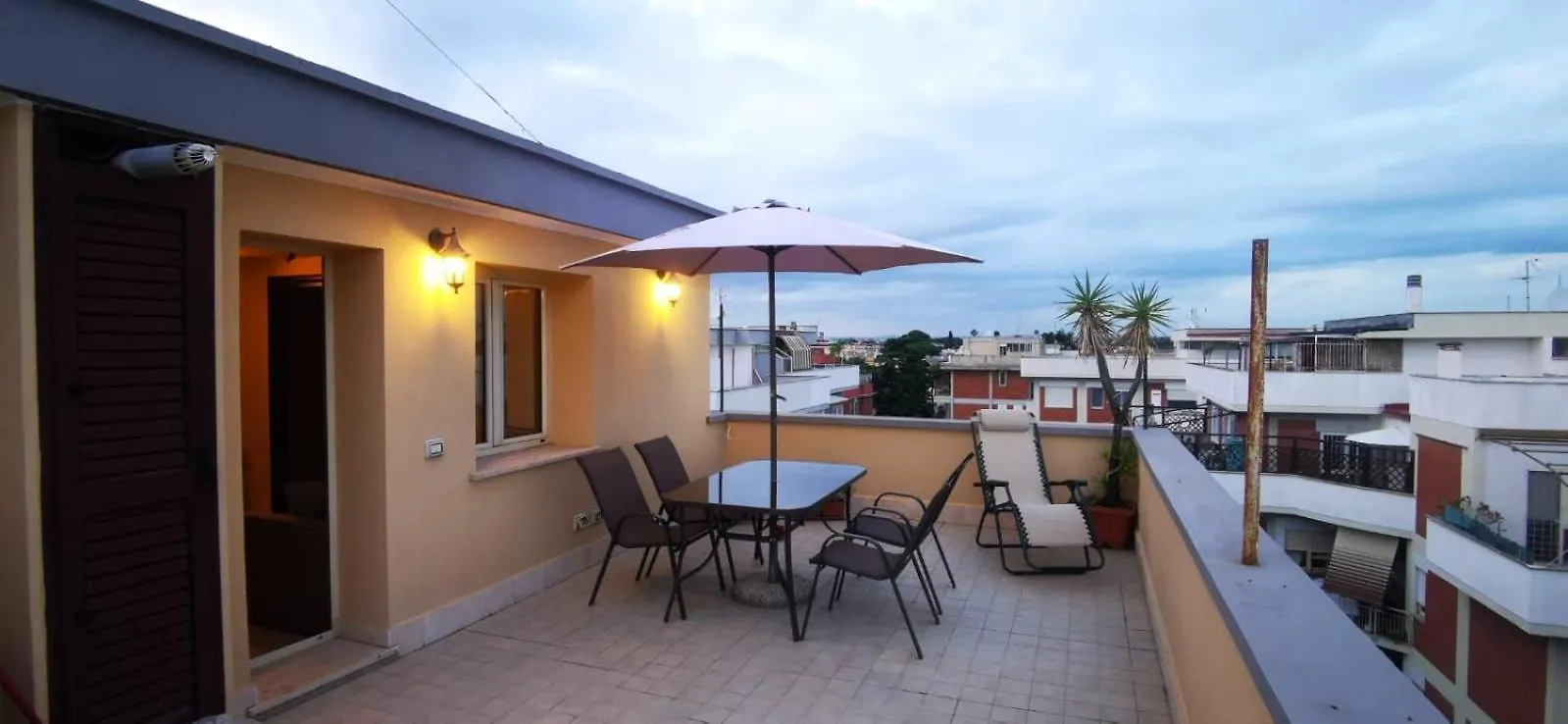 Cosy Penthouse Loft With View Apartment Rome